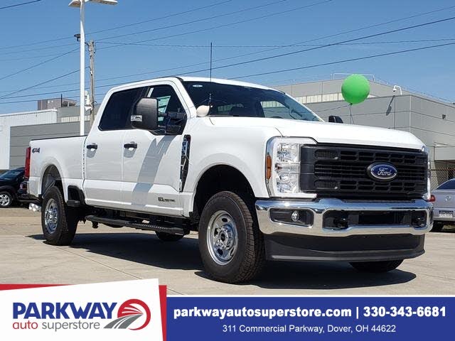 2026 Ford F-350 Super Duty XL Crew Cab 4WD
