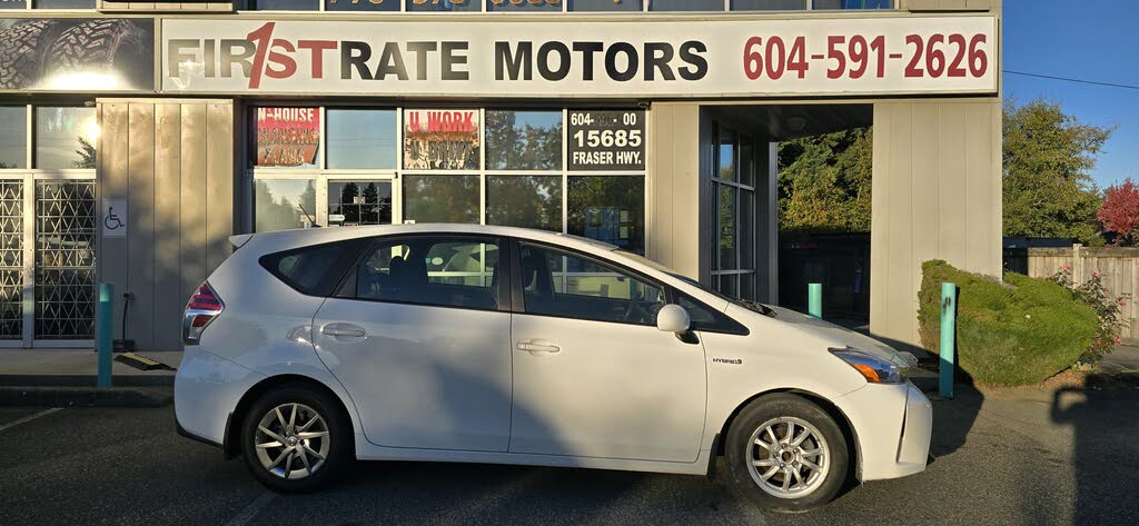 2017 Toyota Prius v