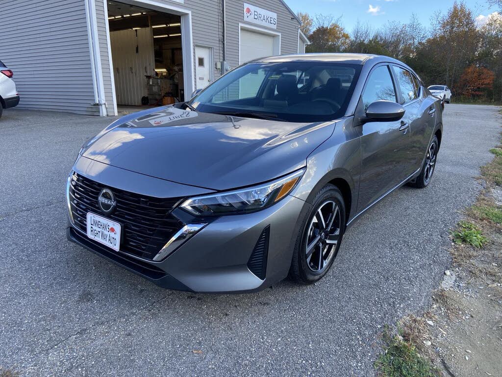 2024 Nissan Sentra SV FWD