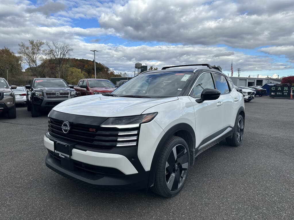 2026 Nissan Kicks SR AWD