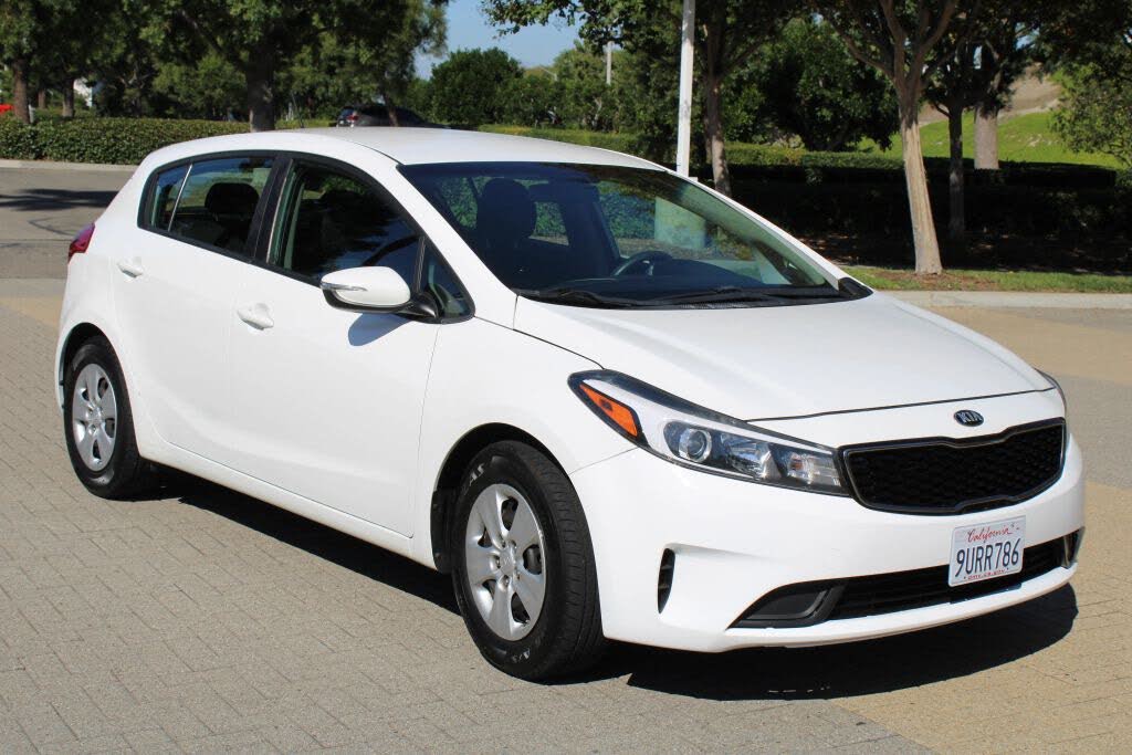 2018 Kia Forte5 LX FWD