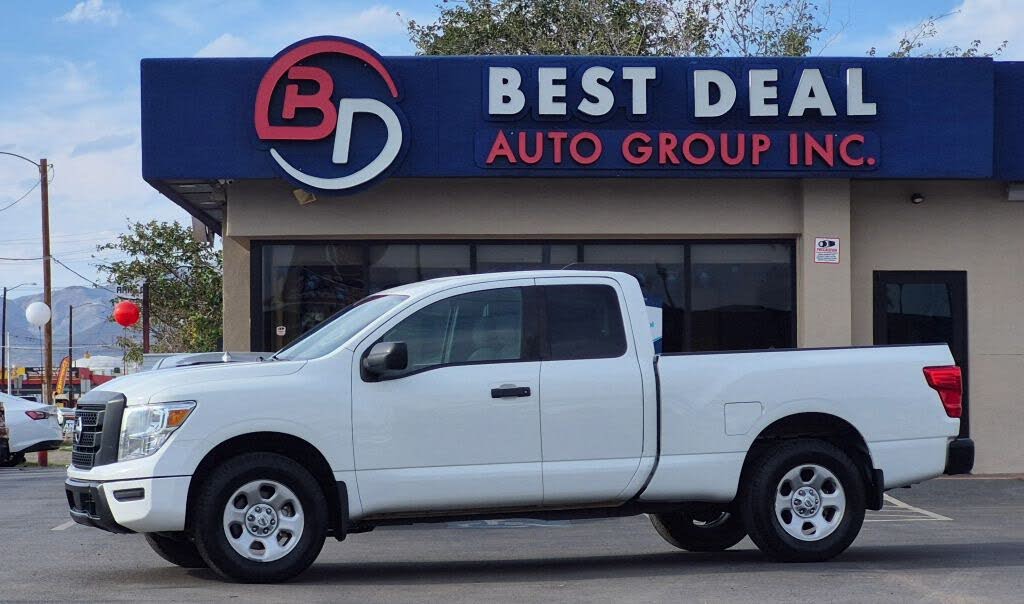 2022 Nissan Titan S King Cab 4WD