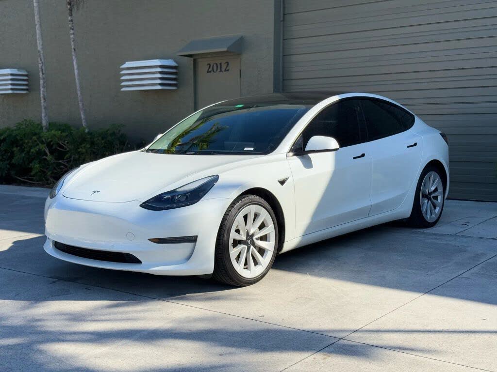 2022 Tesla Model 3 Long Range AWD