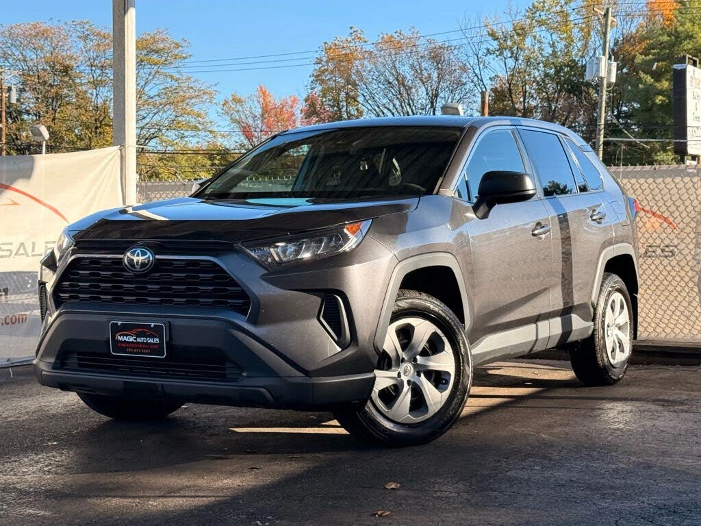 2022 Toyota RAV4 LE AWD