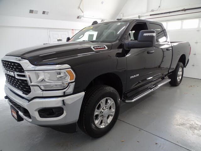 2024 RAM 2500 Big Horn Crew Cab 4WD