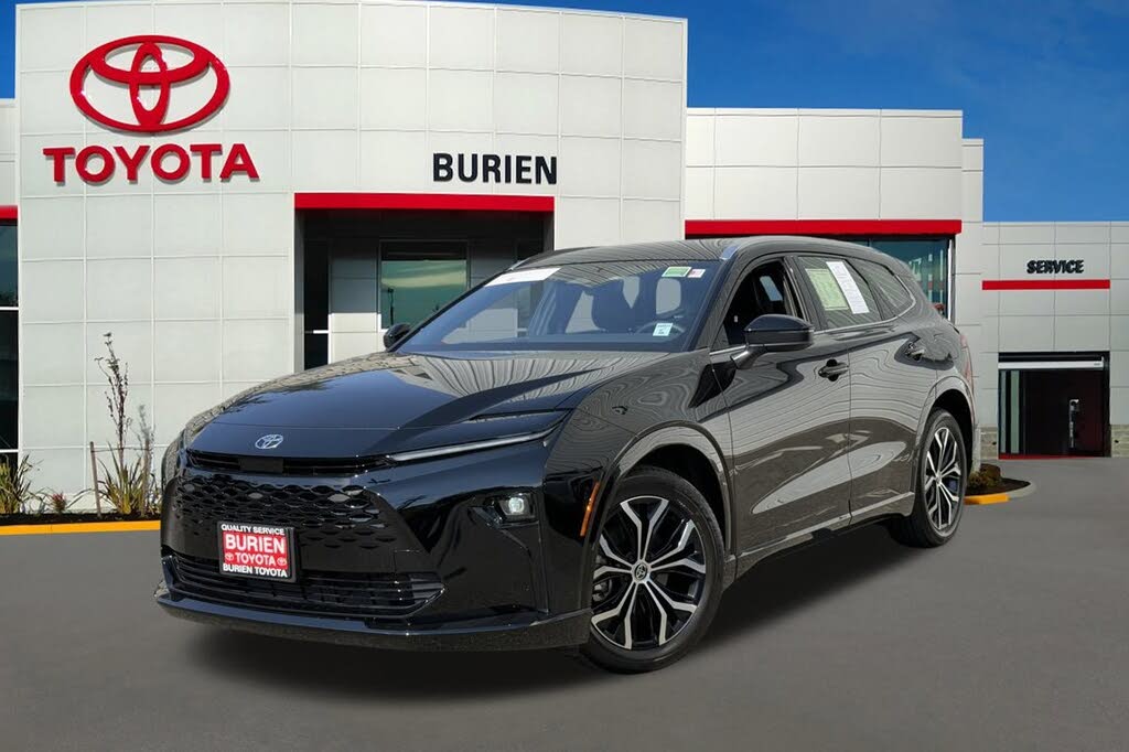 2025 Toyota Crown Signia XLE AWD