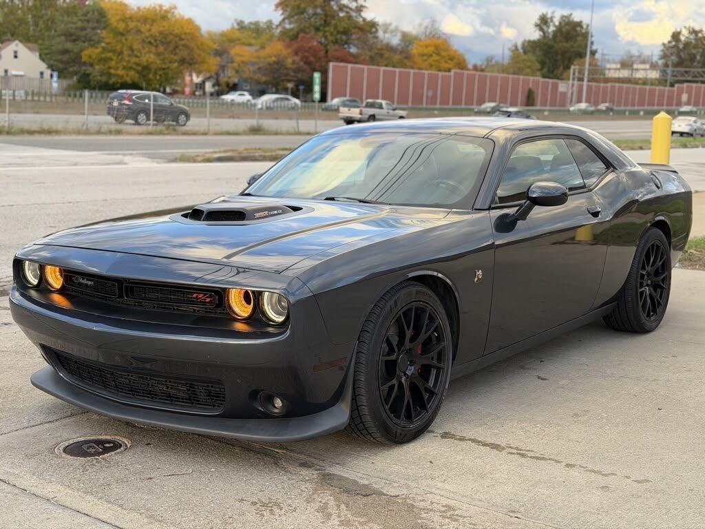 2016 Dodge Challenger 392 Hemi Scat Pack Shaker RWD