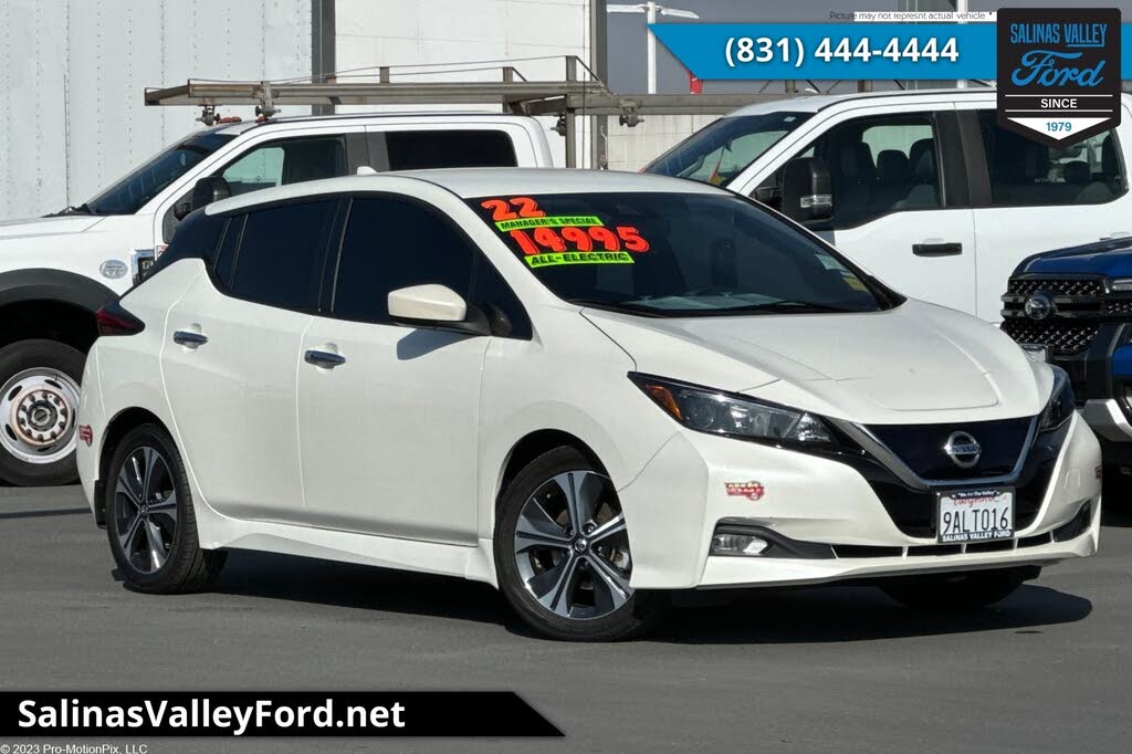 2022 Nissan LEAF SV FWD