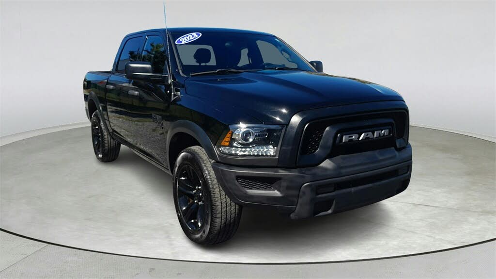 2024 RAM 1500 Classic Warlock Crew Cab 4WD