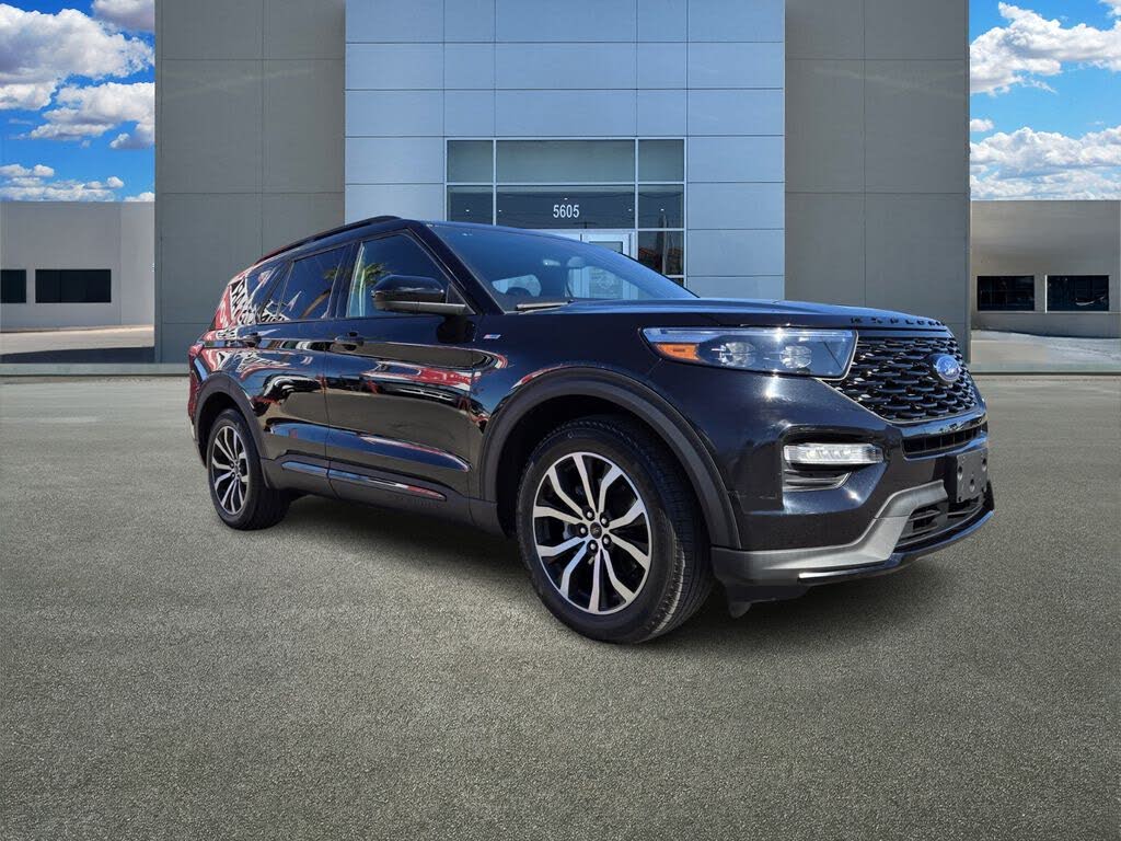 2023 Ford Explorer ST-Line RWD