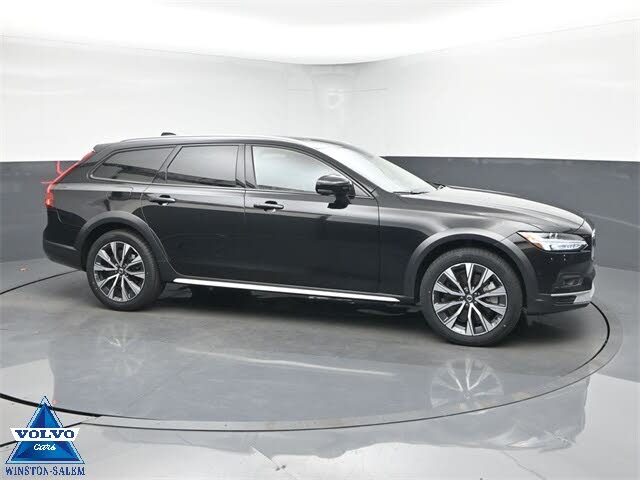 2024 Volvo V90 Cross Country B6 Plus AWD