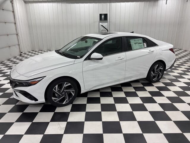 2025 Hyundai Elantra SEL Convenience FWD