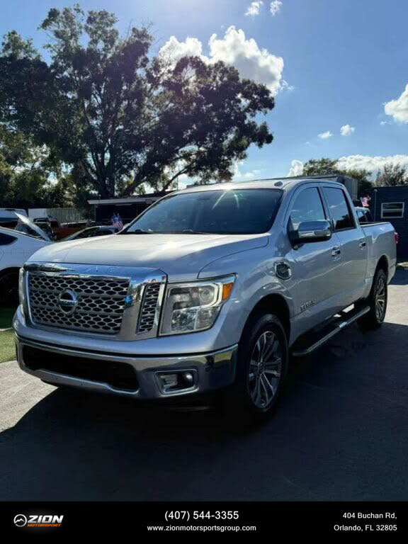 2017 Nissan Titan SL Crew Cab 4WD