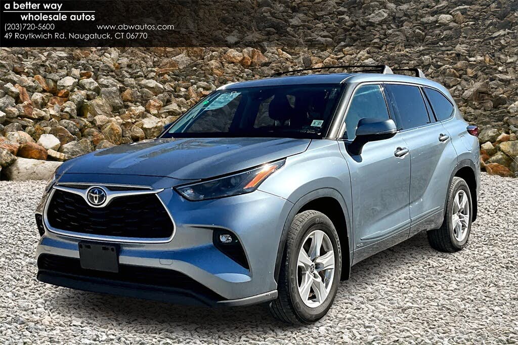 2022 Toyota Highlander Hybrid LE AWD