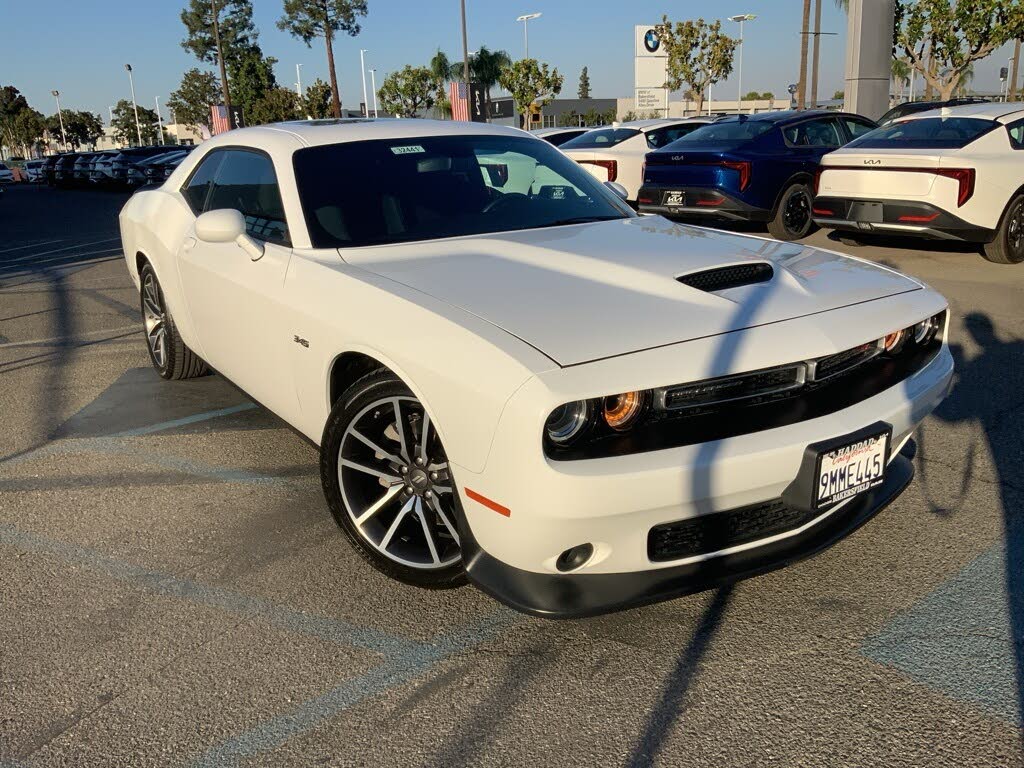 2023 Dodge Challenger R/T RWD