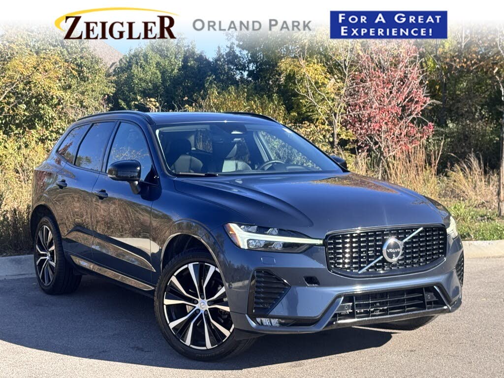 2024 Volvo XC60 B5 Plus Dark Theme AWD