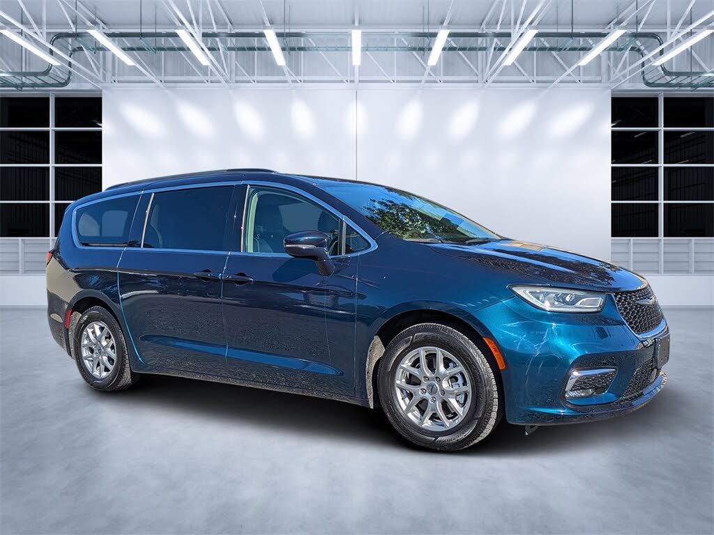 2022 Chrysler Pacifica Touring L FWD
