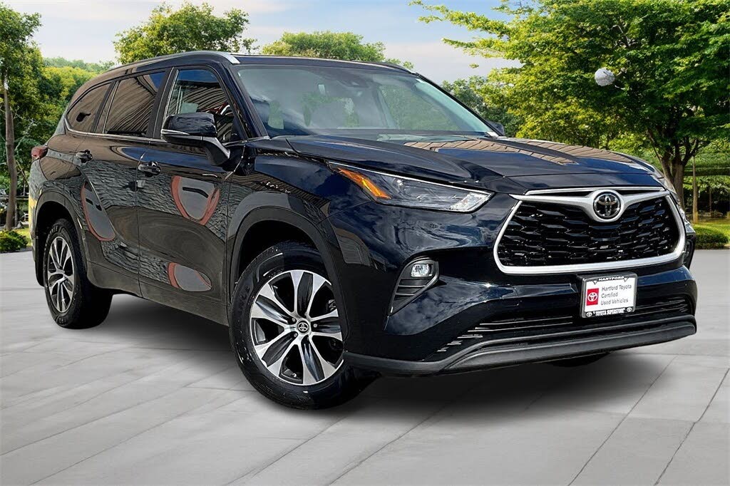 2023 Toyota Highlander XLE AWD