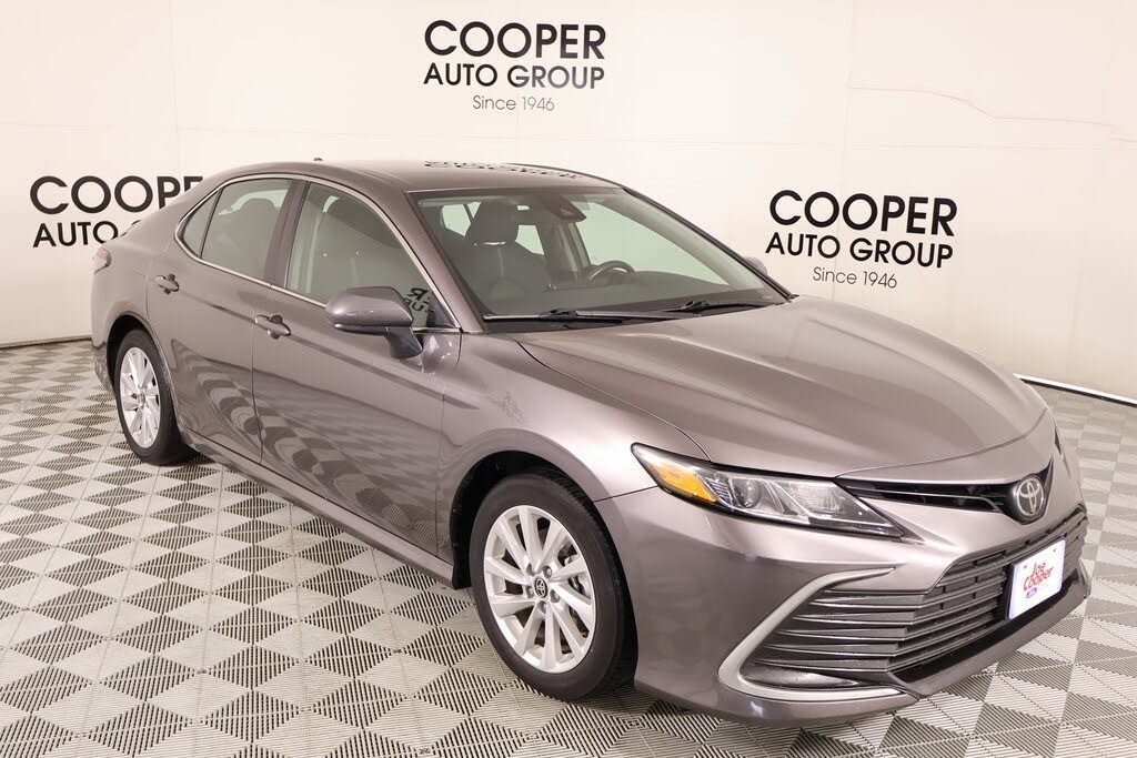 2024 Toyota Camry LE FWD