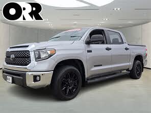 Toyota Tundra SR5 CrewMax RWD