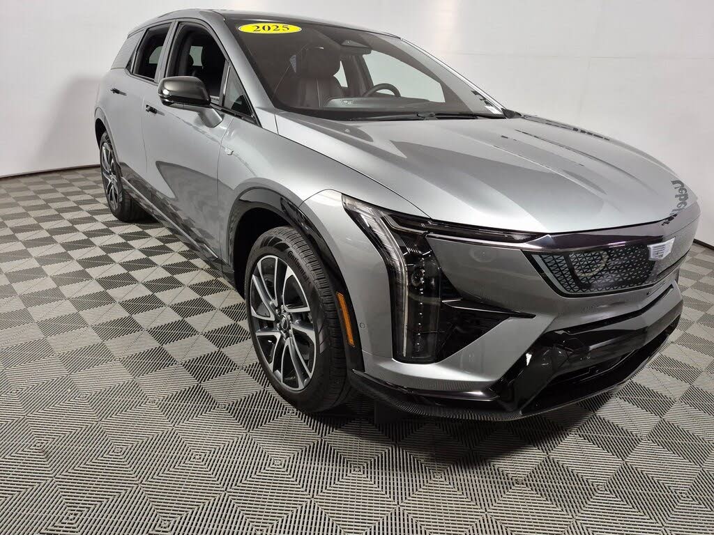 2025 Cadillac OPTIQ Sport 2 AWD