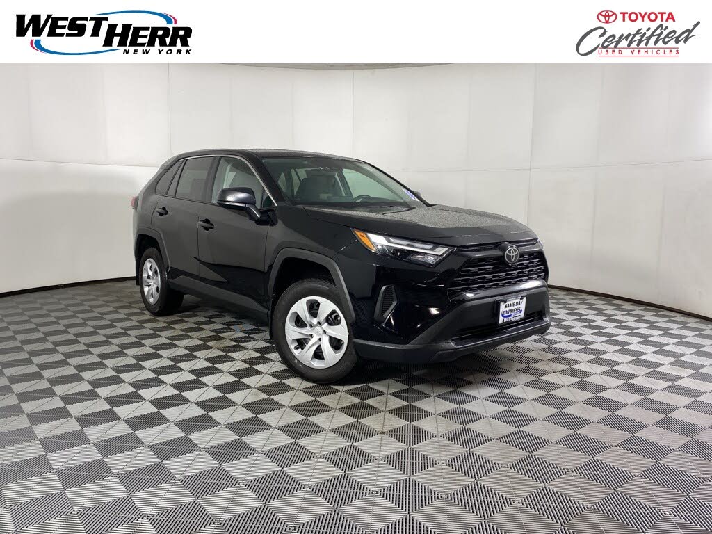 2025 Toyota RAV4 LE AWD