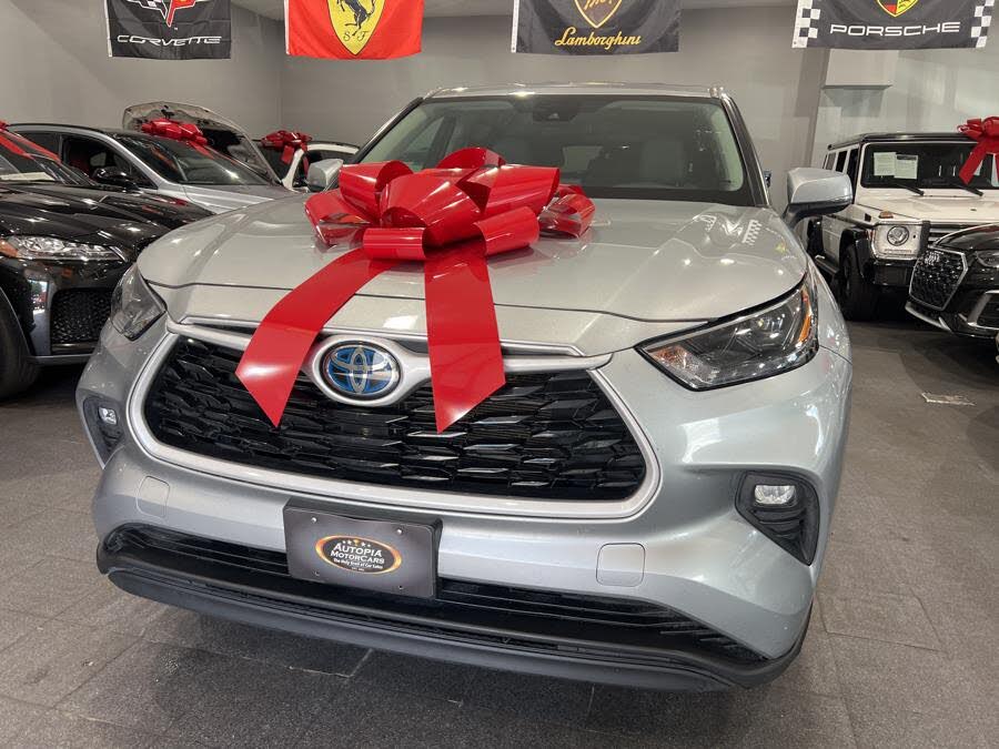 2024 Toyota Highlander Hybrid LE AWD