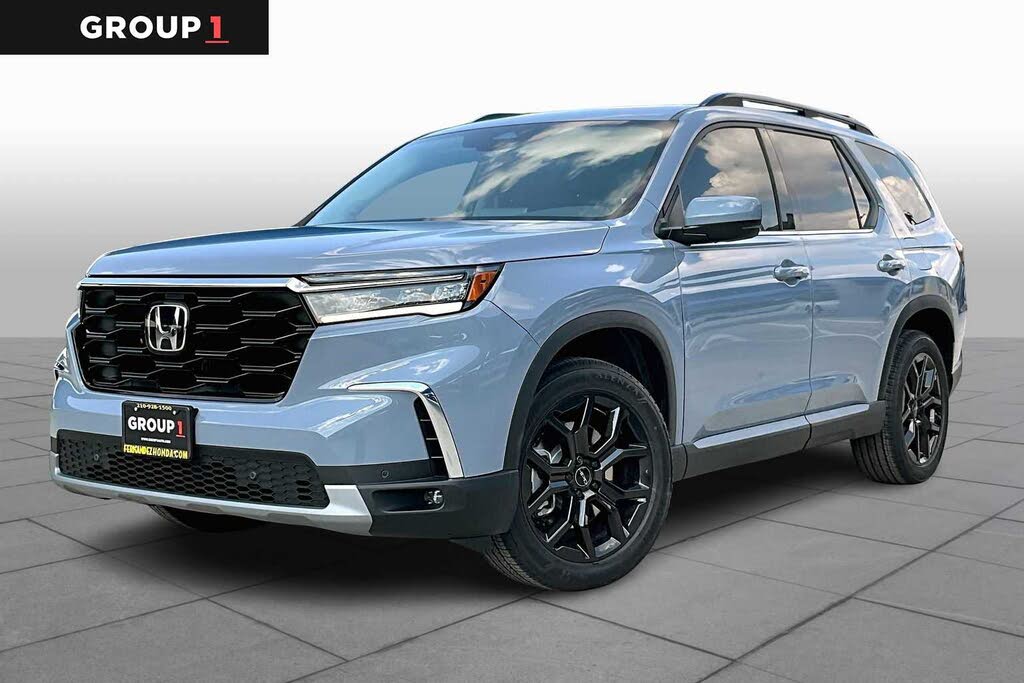 2025 Honda Pilot Touring AWD