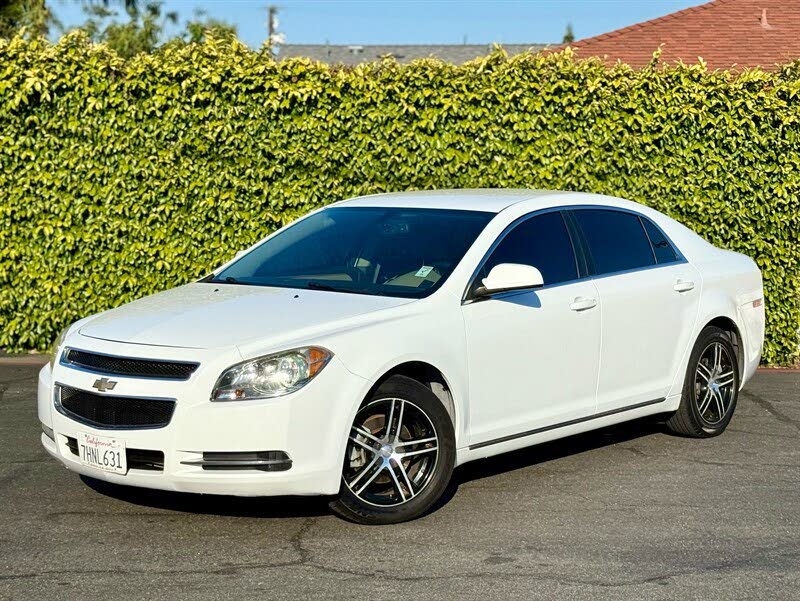 2010 Chevrolet Malibu 2LT FWD