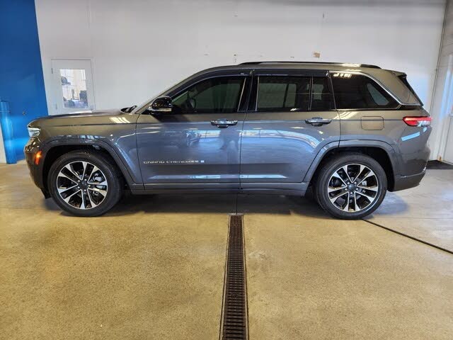 2022 Jeep Grand Cherokee Overland 4WD