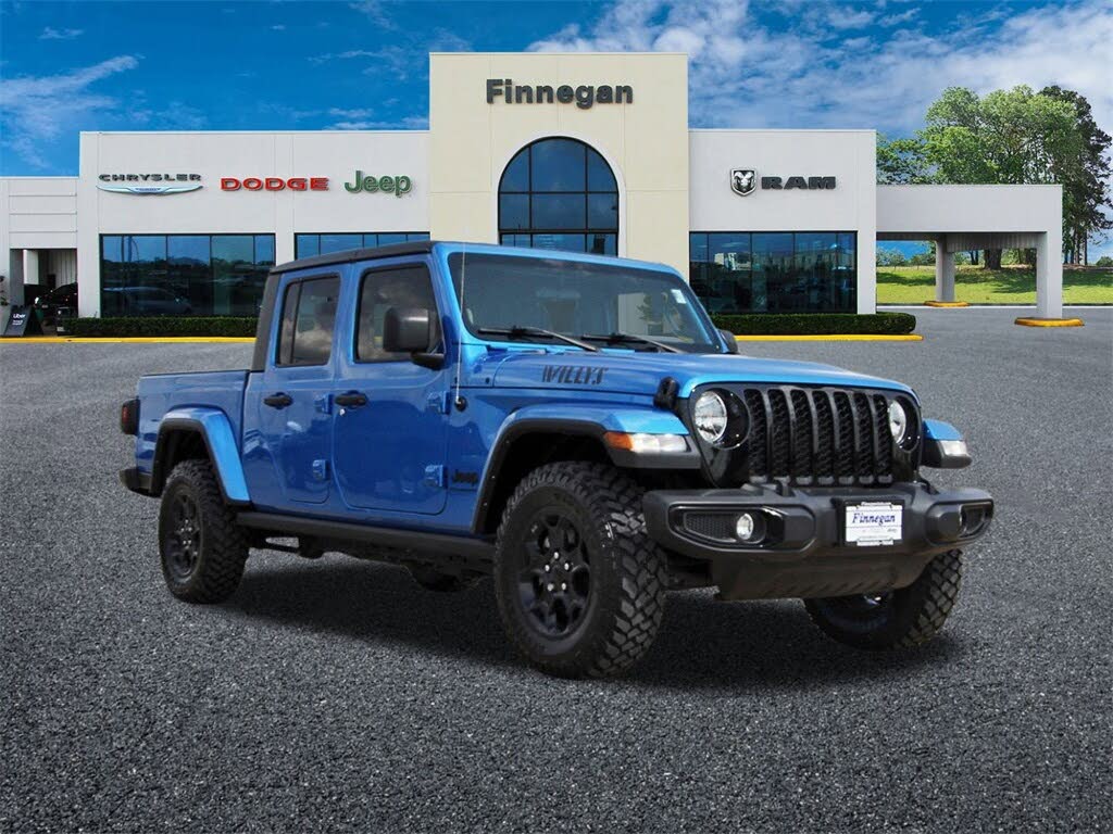 2023 Jeep Gladiator Willys Crew Cab 4WD