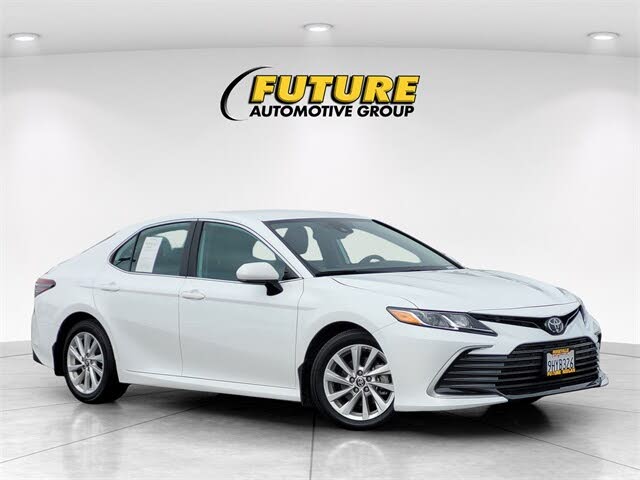 2023 Toyota Camry LE FWD