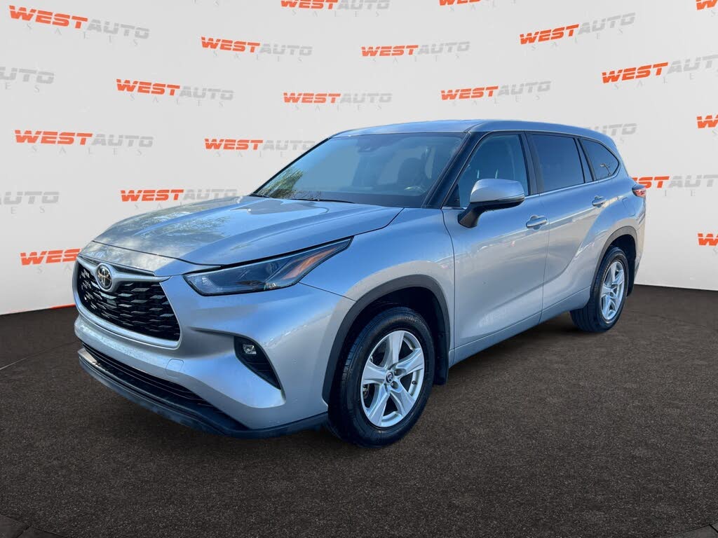 2023 Toyota Highlander LE AWD