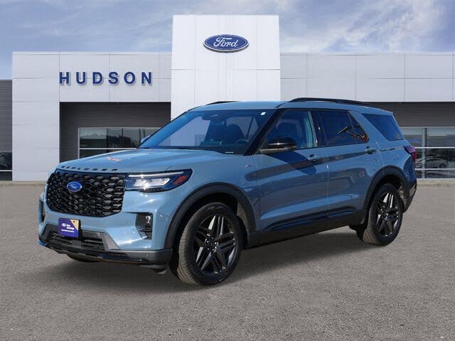 2025 Ford Explorer ST-Line AWD
