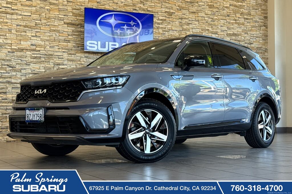 2022 Kia Sorento S FWD