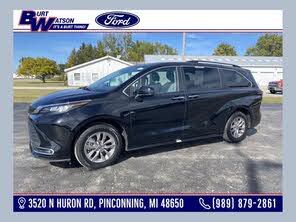 Toyota Sienna XLE 7-Passenger AWD