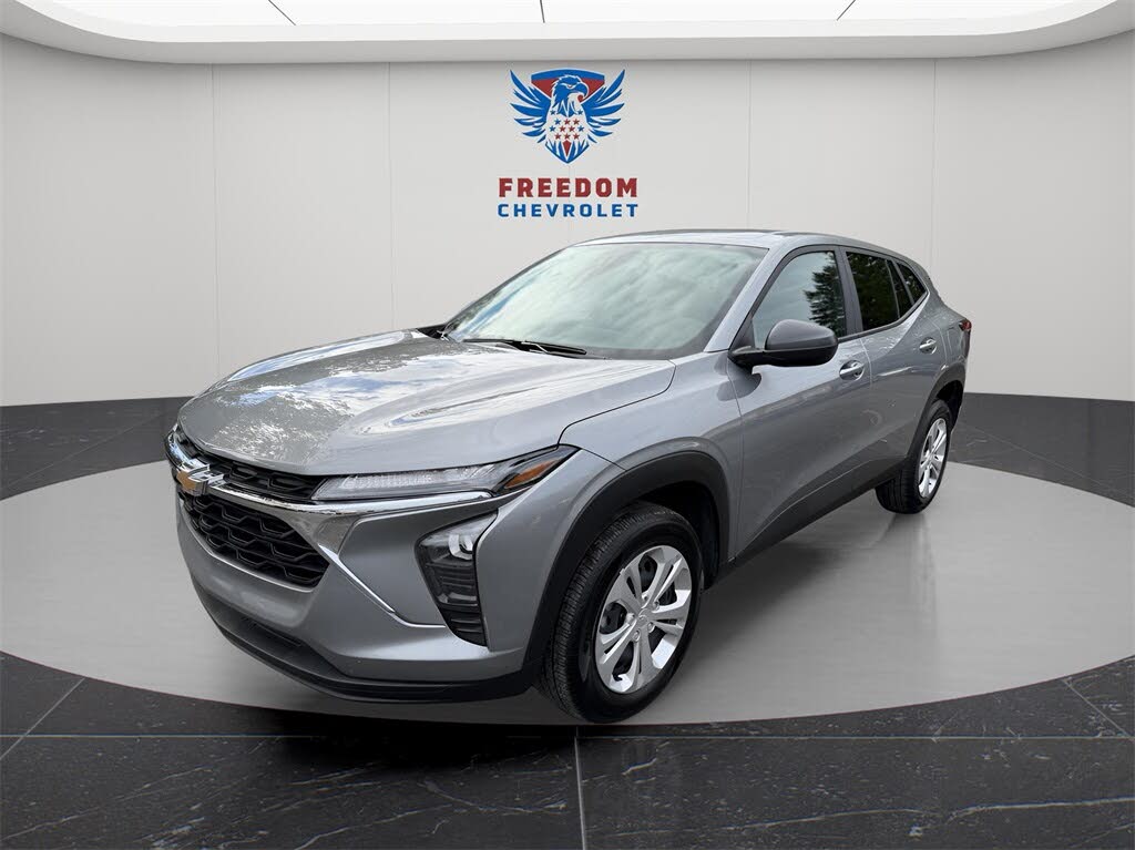 2025 Chevrolet Trax LS FWD