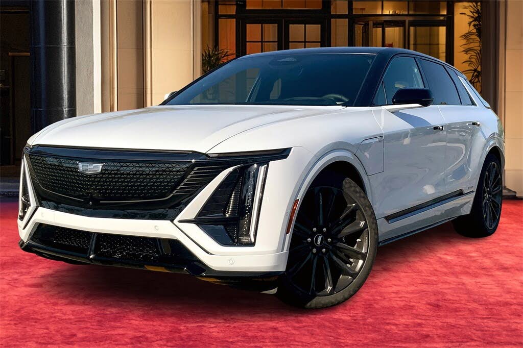 2026 Cadillac LYRIQ-V AWD