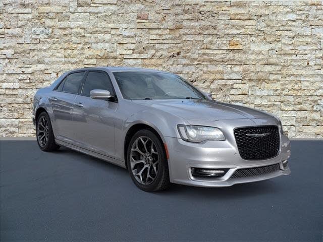 2018 Chrysler 300 S RWD