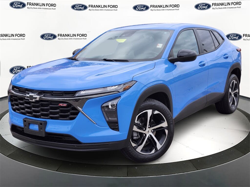 2024 Chevrolet Trax RS with 1RS FWD