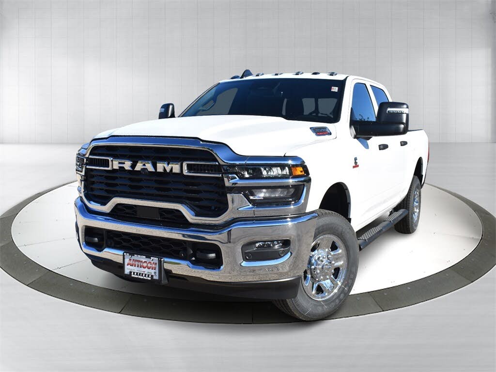 2026 RAM 2500 Tradesman Crew Cab 4WD