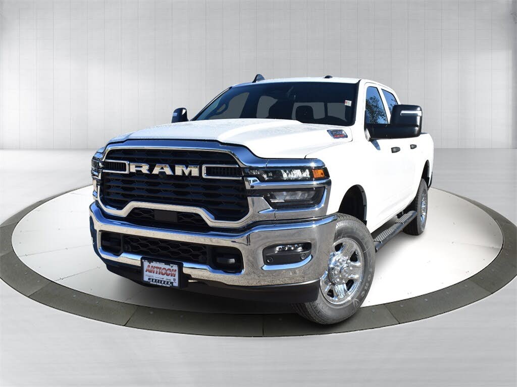 2026 RAM 2500 Tradesman Crew Cab 4WD