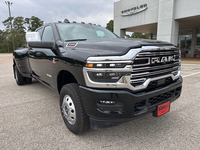 2026 RAM 3500 Laramie Crew Cab LB DRW 4WD