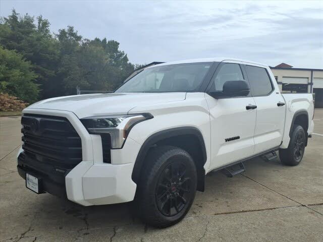 2025 Toyota Tundra SR5 CrewMax Cab 4WD