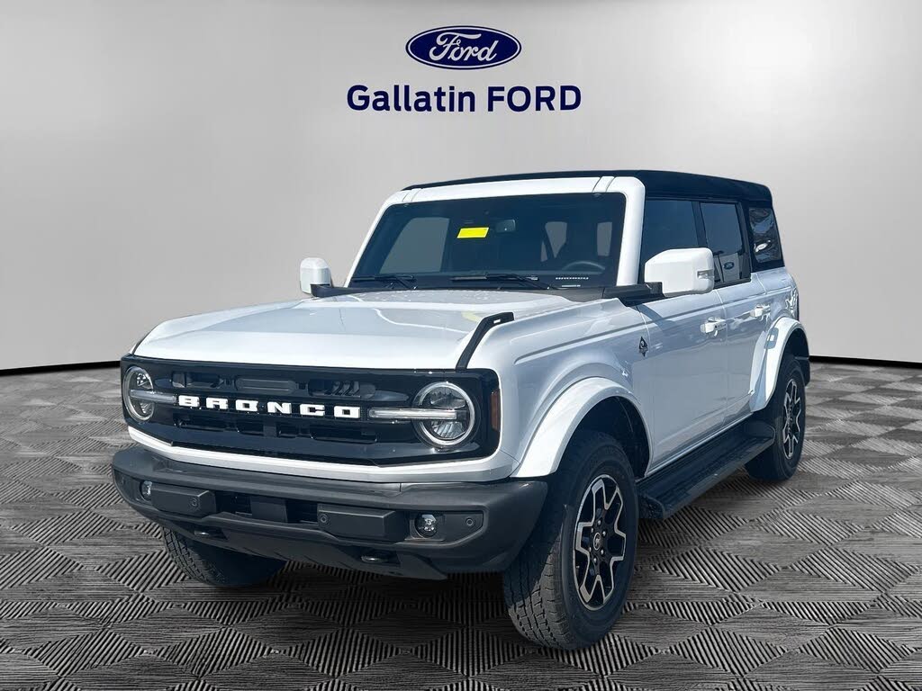 2025 Ford Bronco Outer Banks 4-Door 4WD