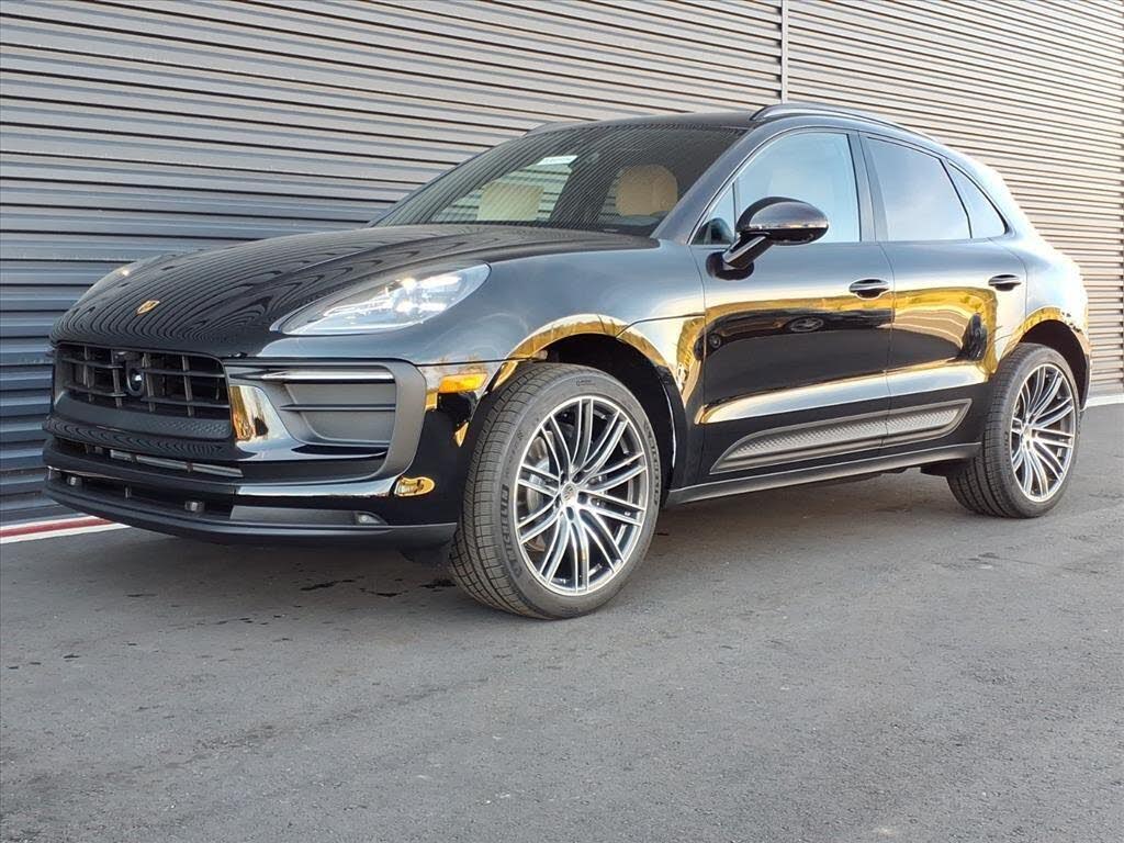 2026 Porsche Macan T AWD