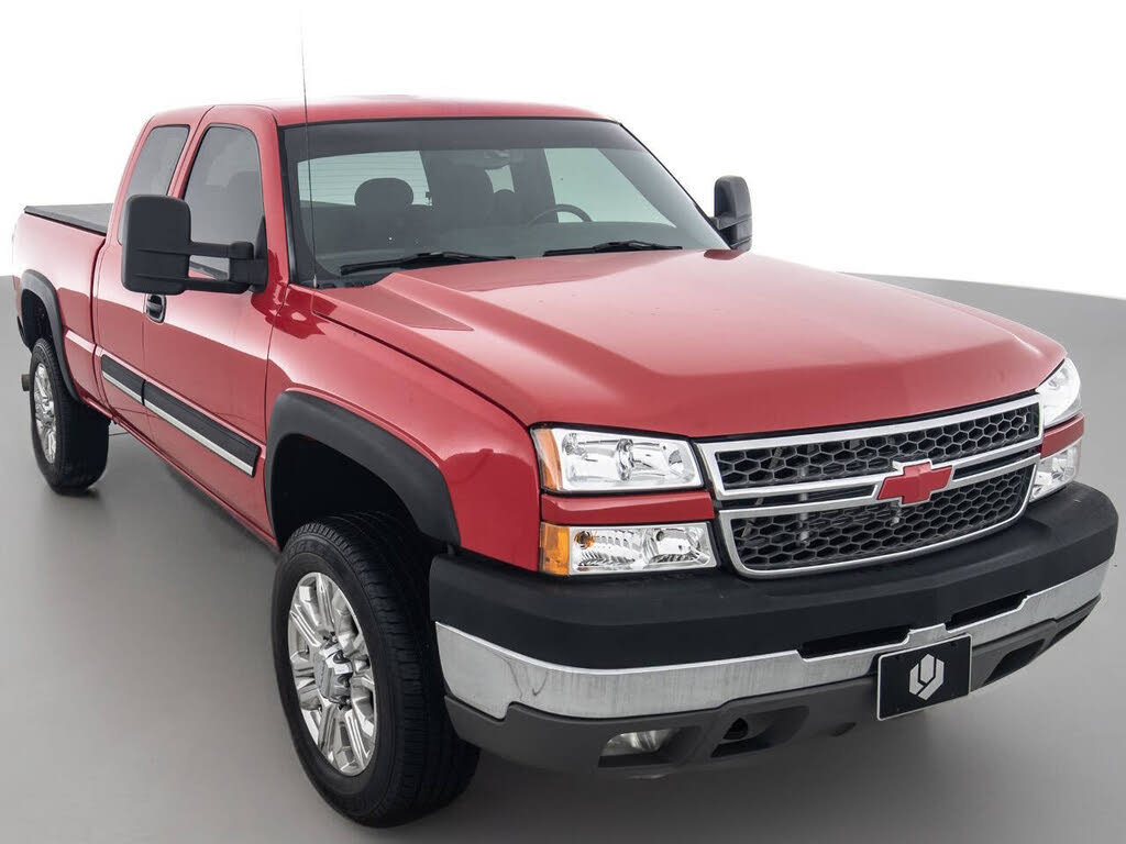 2005 Chevrolet Silverado 2500HD LS Extended Cab LB 4WD