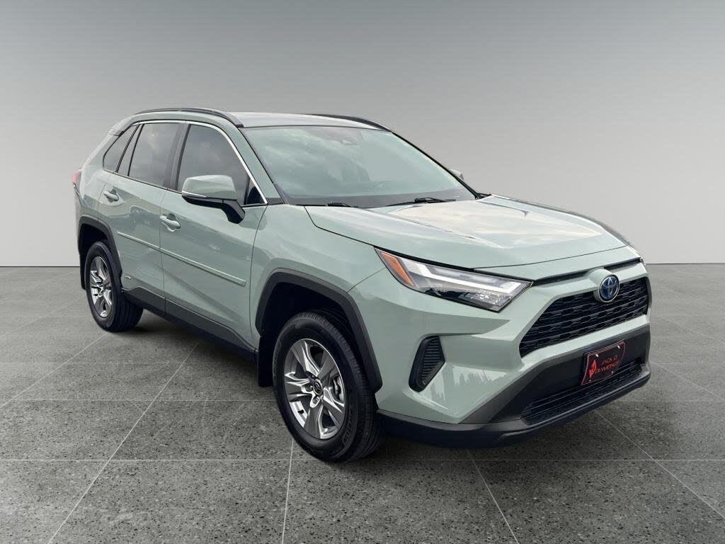 2022 Toyota RAV4 Hybrid XLE AWD