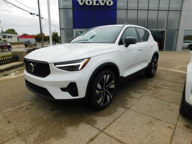 2026 Volvo XC40 B5 Ultra AWD