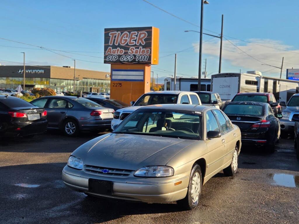 1999 Chevrolet Lumina LS Sedan FWD